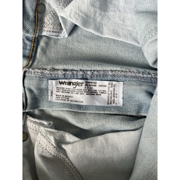 Vtg Wrangler Womens 3/32 Cowboy Cut Straight Leg Western Light Wash Denim Jeans - Picture 5 of 6